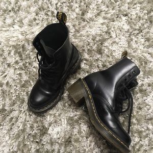 Final price Dr. Martens Clemency Heeled boots